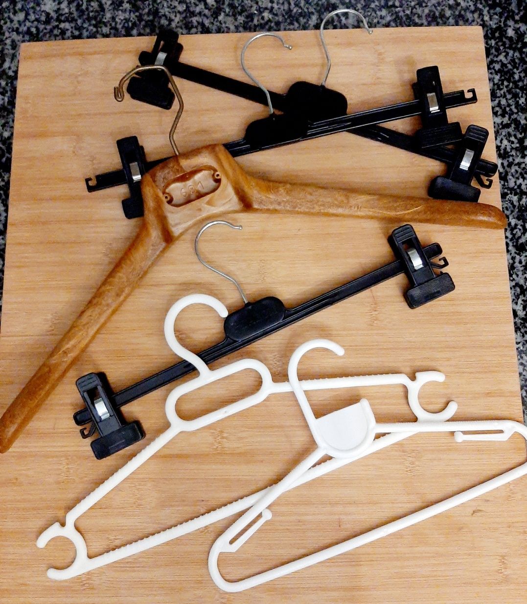 Conjunto de vários cabides