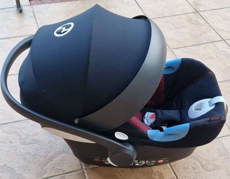 Cybex Aton M Ferrari+baza+lusterko miś do samochodu