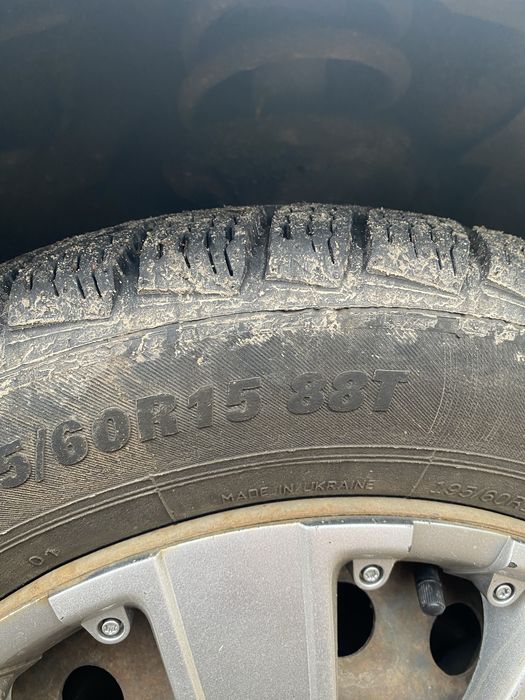 Гума зима р15/60/195 в гарному стані 2023р.