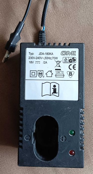 Wiertarko-wkrętarki CMI CCD10180T8 z 2 akumulatorami  18V i ładowarką