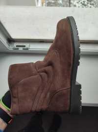 Мужские зимние замшевые ботинки коричневого цвета