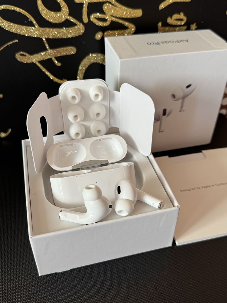 Бездротові навушники Apple AirPods Pro 2