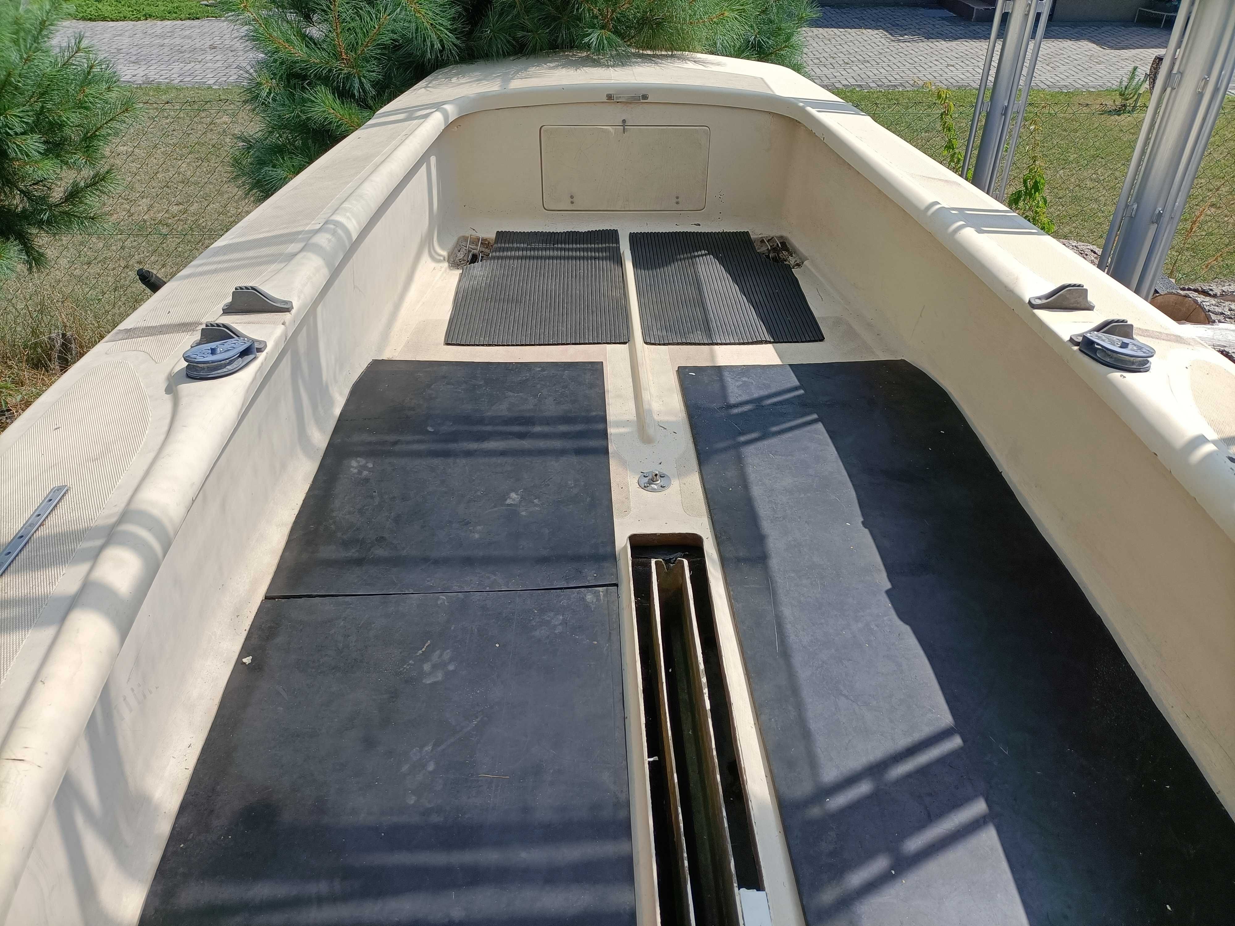 łódź żaglowa 6 metrów jacht żaglowy Z przyczepą wszystko razem
