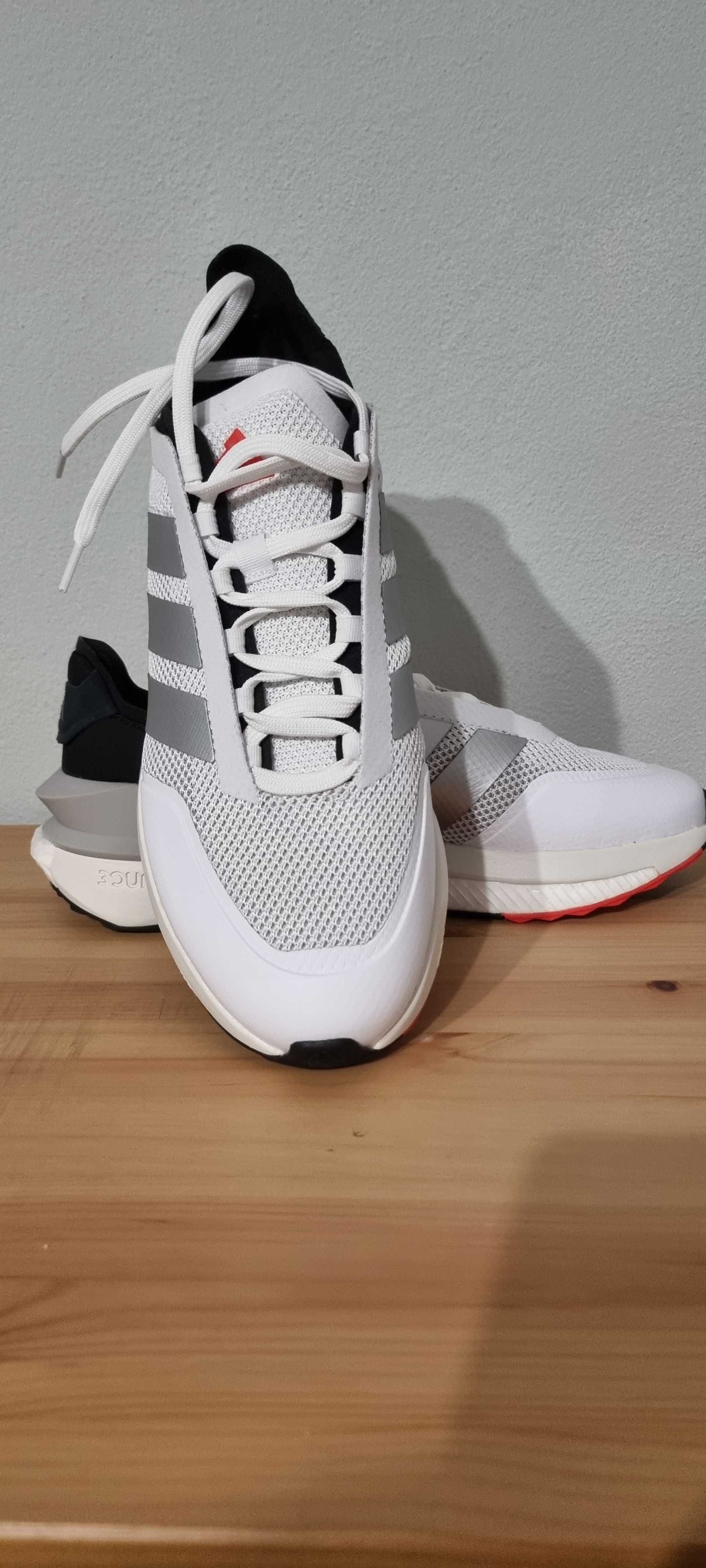 Tenis adidas novos n43