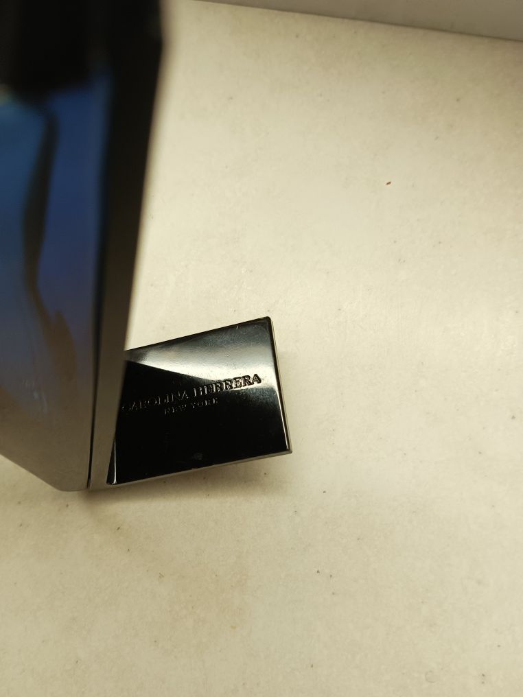 Carolina Herrera bad boi cobalt parfum 100 ml оригинал.