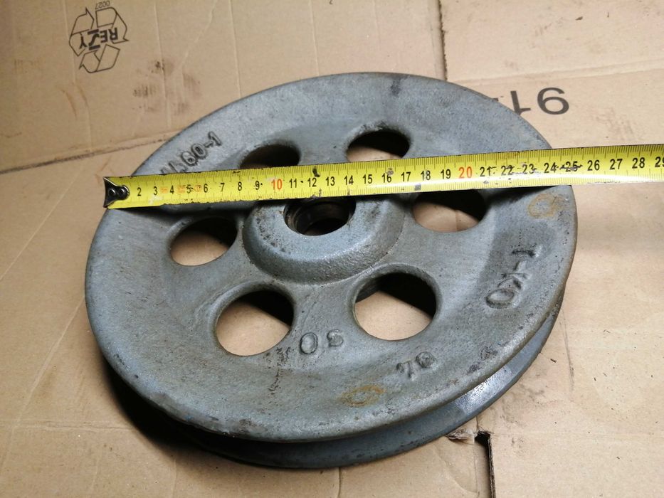 Koło linowe na łożysku wyciąg obornika FI 250 MM