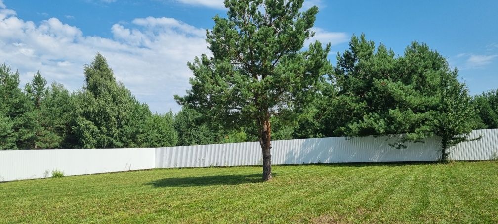 Правый берег , 9 соток , метро Вокзальная .