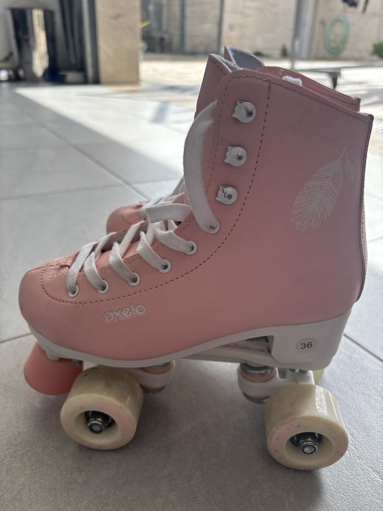 Patins de 4 rodas ,marca Oxelo