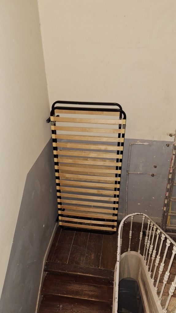 2 Estrados e 4 Colchões - IKEA