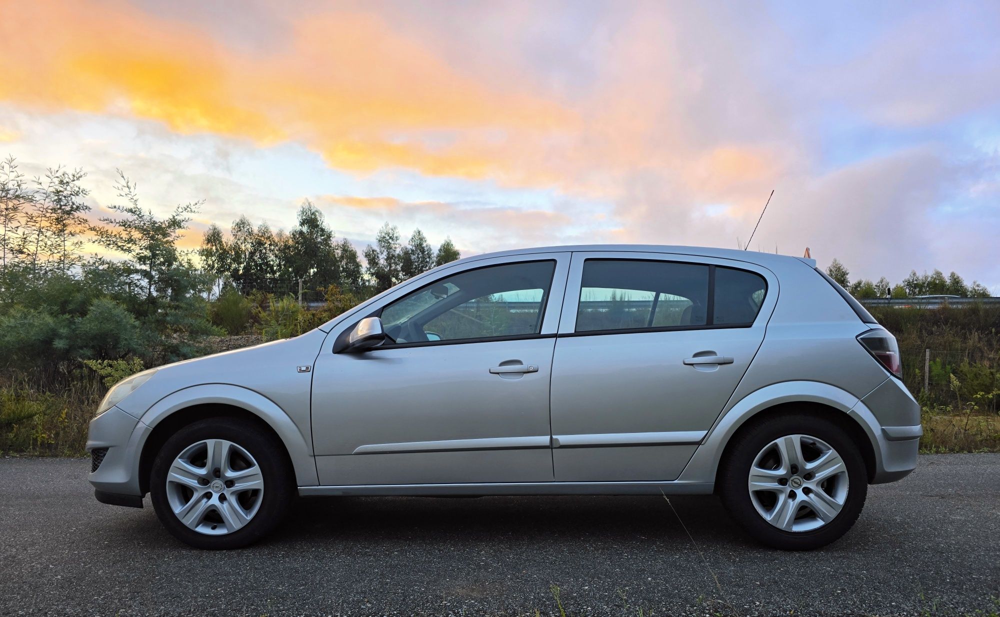 Opel Astra 1.3 CDTI 90cv Nacional