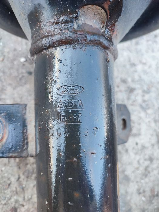 Амортизатор передній Форд транзит з 06 по 12 р