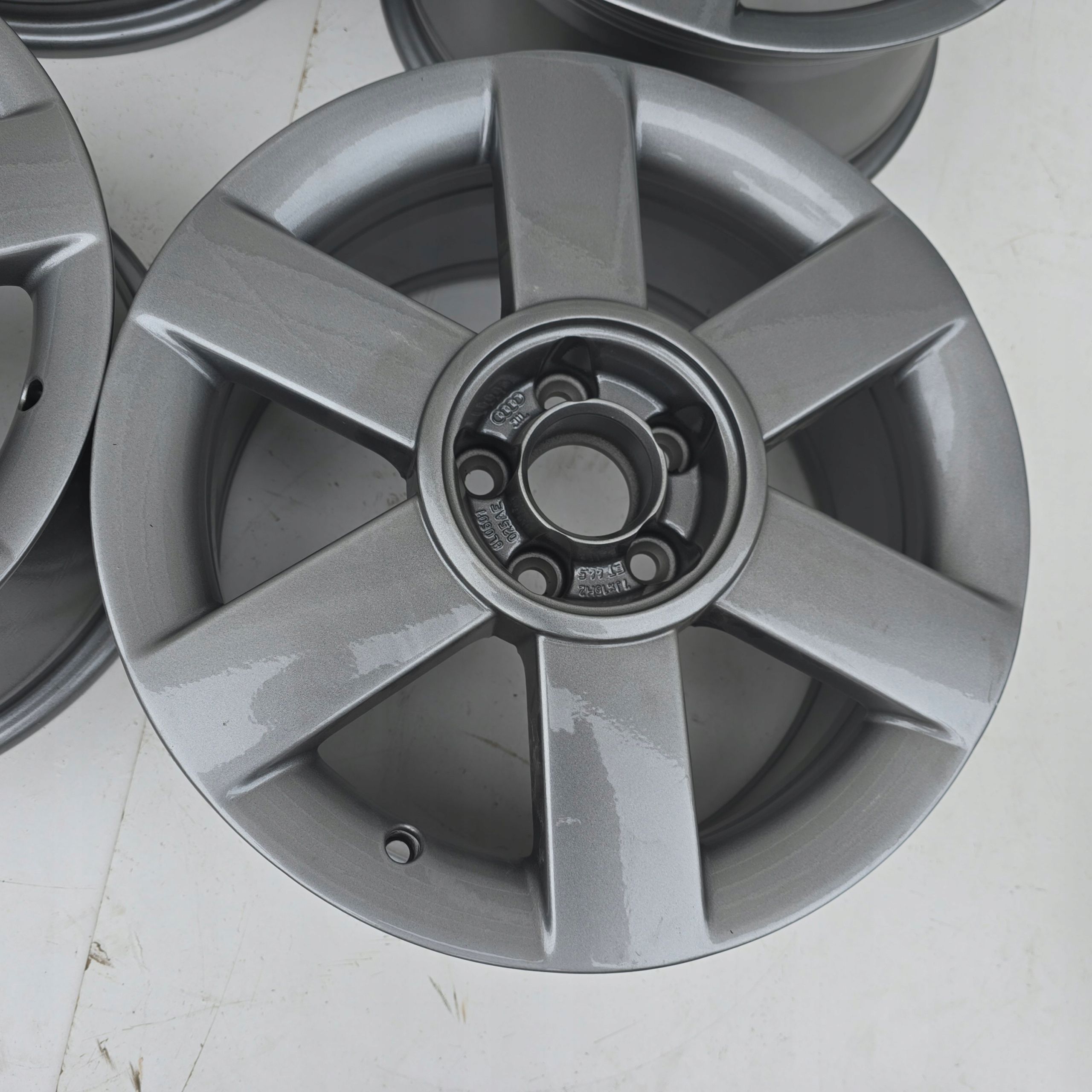 Audi A3 8L VW Golf iv 5X100 16'' 7.0J ET44.5 4X