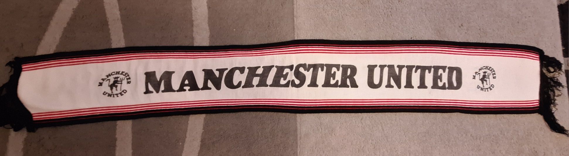 Szalik piłkarski Manchester United lata 90 vintage