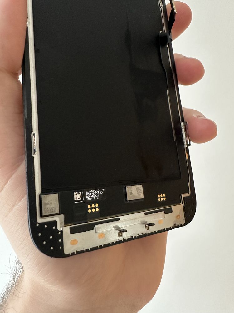 Wyswietlacz iPhone 13 Pro Max Demontaż