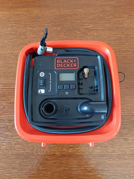 Kompresor samochodowy Black& Decker ASI400 12v Opony Materace jak NOWY