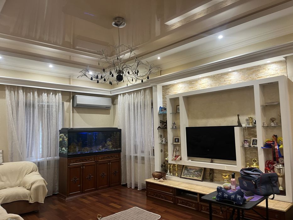 Продам ДОМ. на ж/м ПОБЕДА-3 , с ремонтом