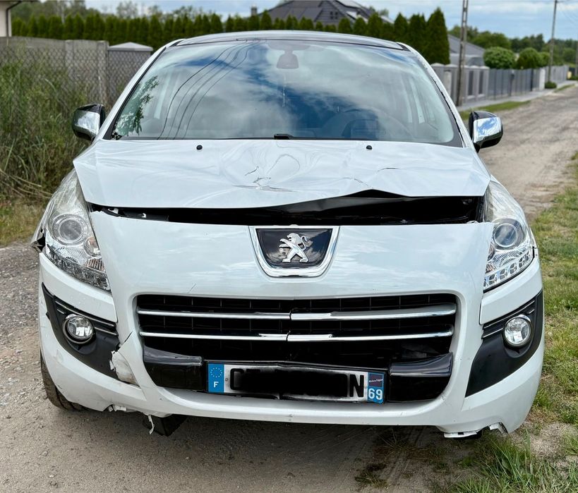 Peugeot 3008 Peugeot 3008 2.0hdi Hybrid4 4x4 automat 200km