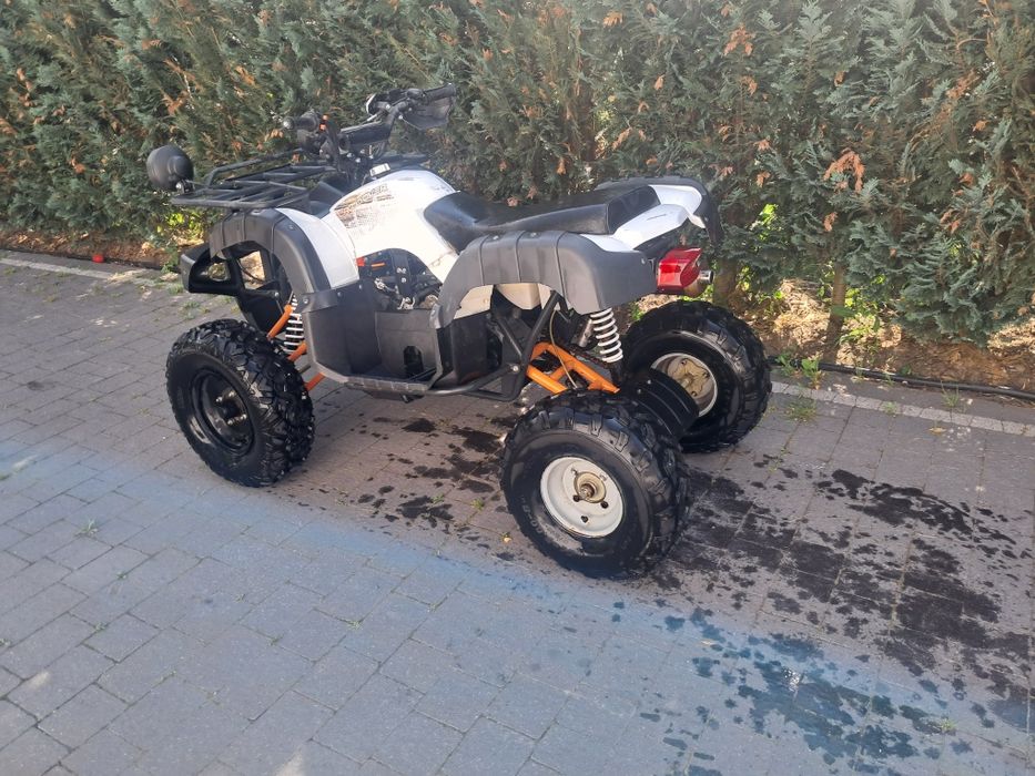 Sprzedam quada benyco 200