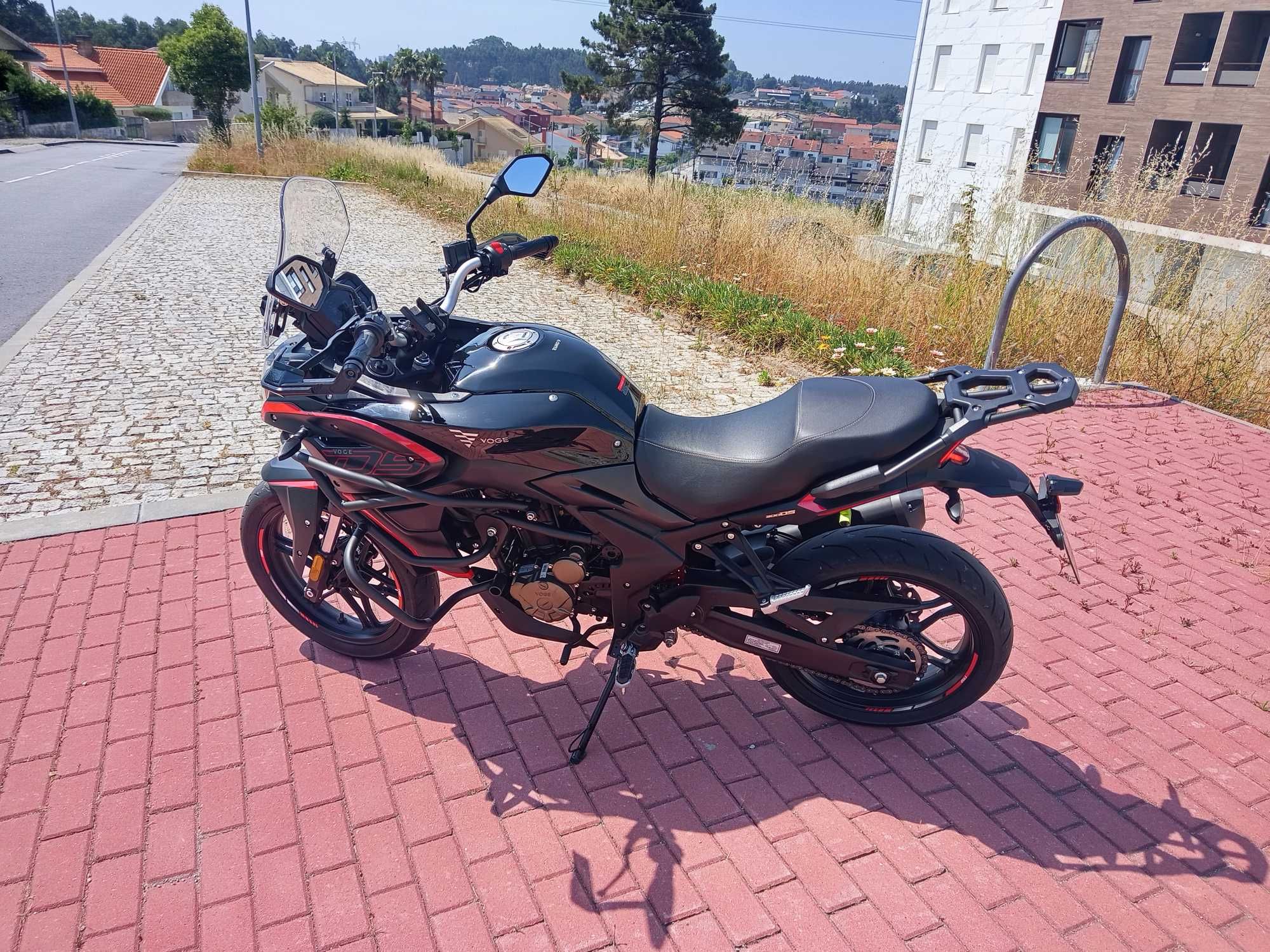 Moto Voge 300 DS (excelente estado)