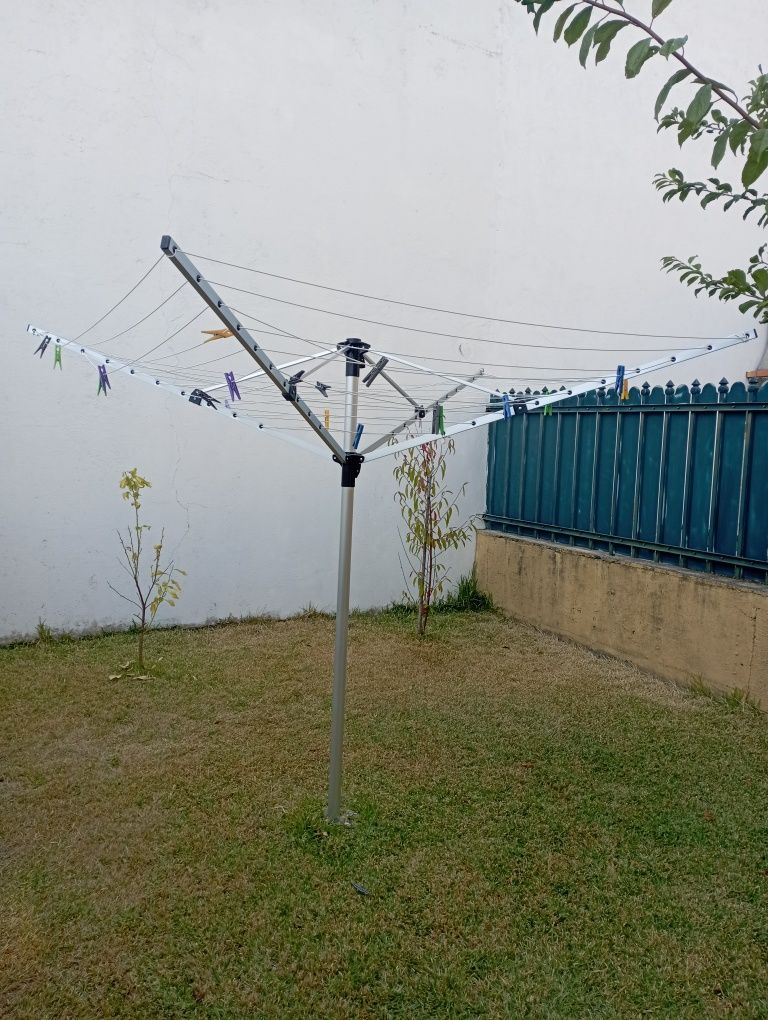Estendal roupa de abrir e fechar