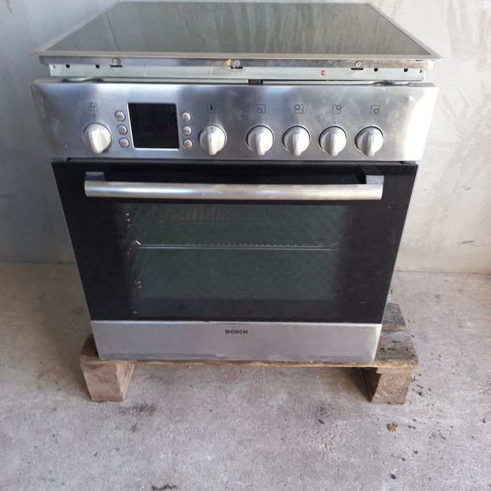 Духовий шкаф з  газовою варочною поверхнею