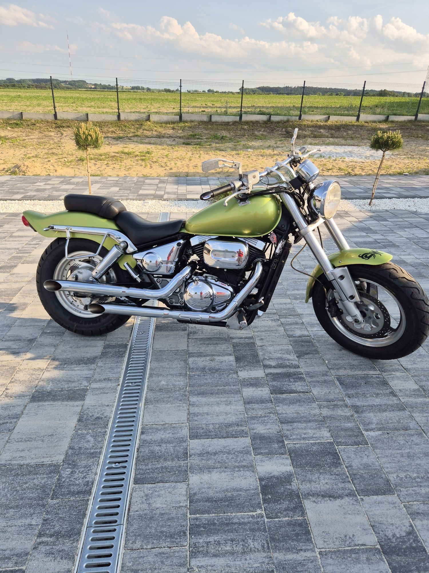 Suzuki vz800 marauder