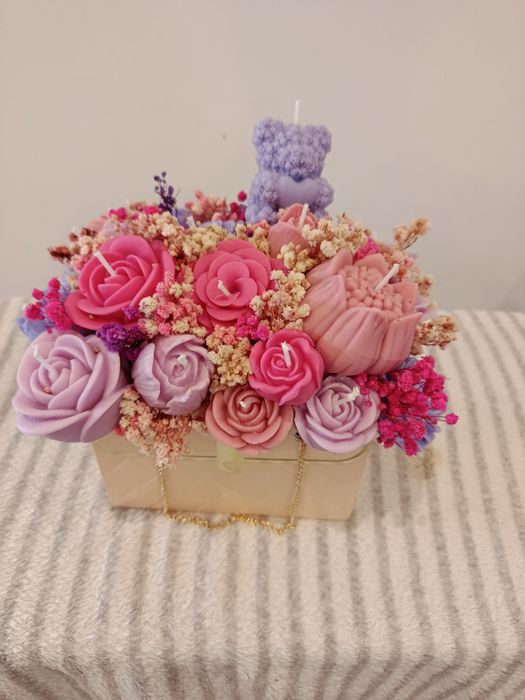 Box świec sojowych w eleganckiej torebce