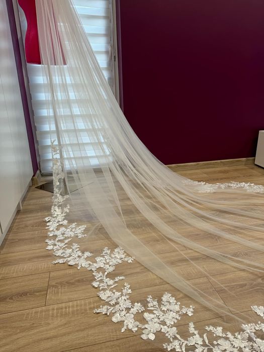 Welon z koronką 2,8m