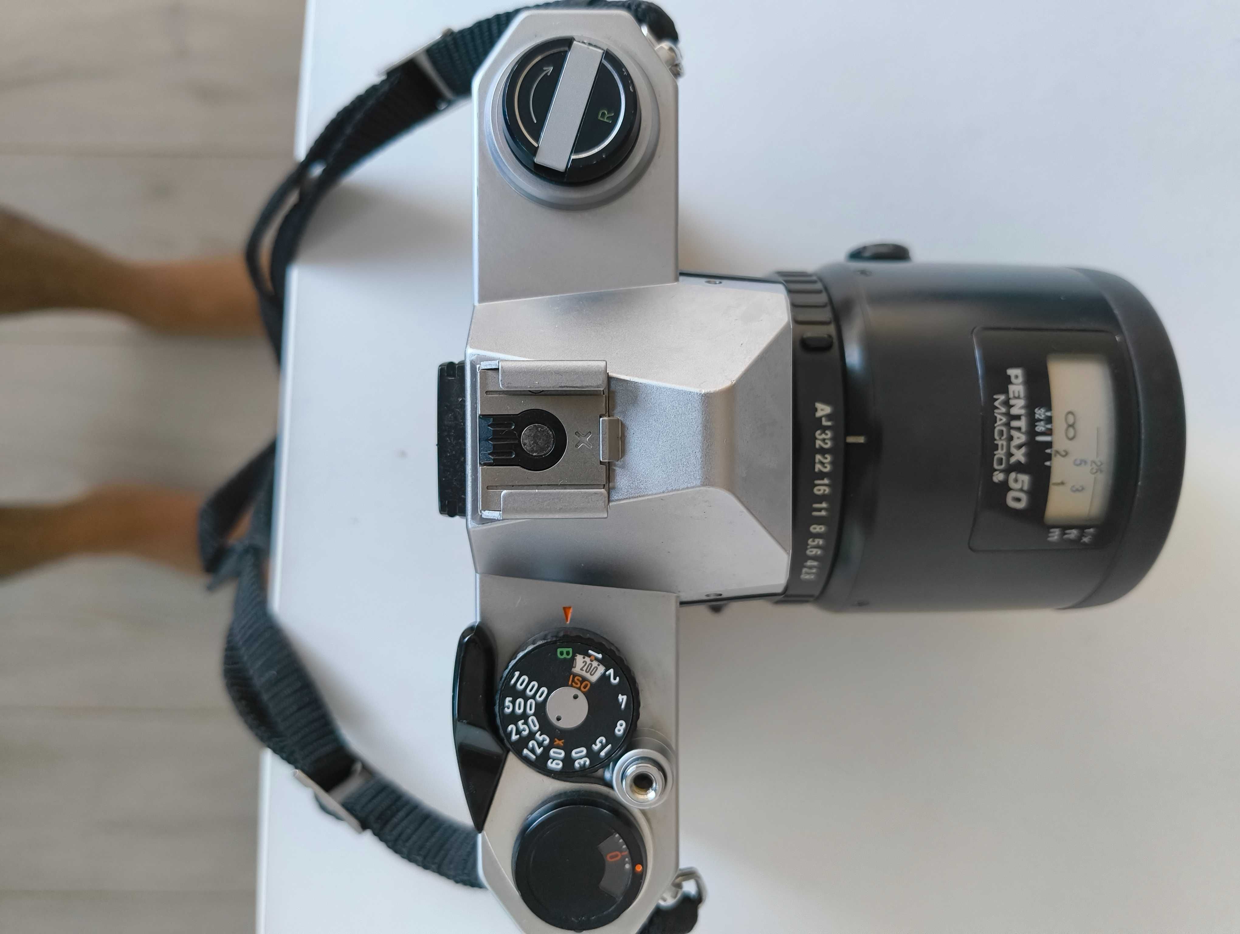 Pentax K1000 – Corpo + Lente Pentax-FA 50mm f/2.8 Macro