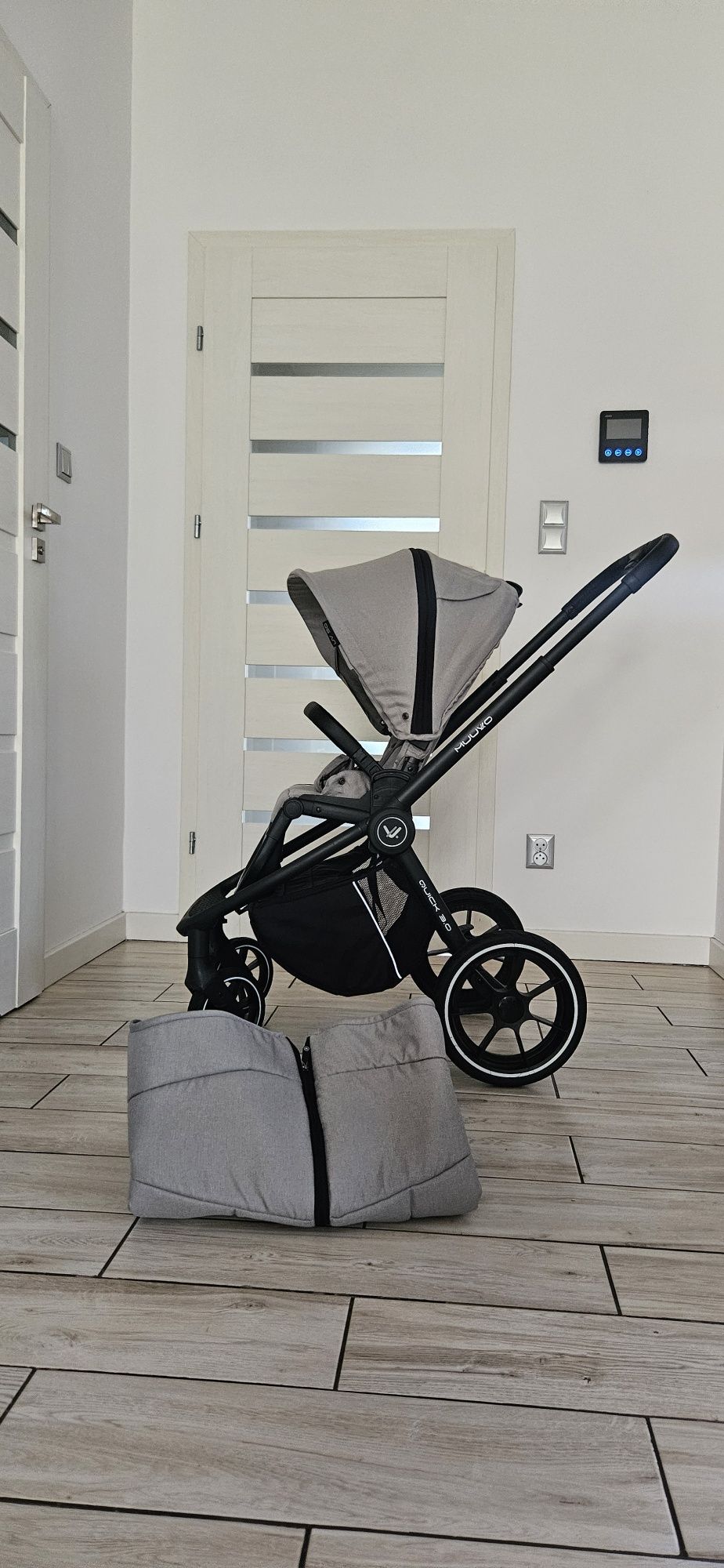 Wózek Muuvo Quick 3.0 w zestawie 2w1 lub 4w1 z Cybex I bazą obrotową