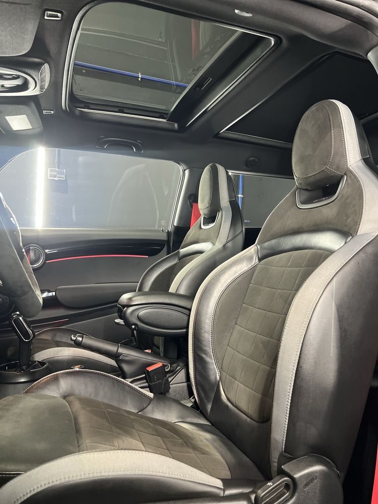 Mini Cooper JCW (Full Extras Nacional)