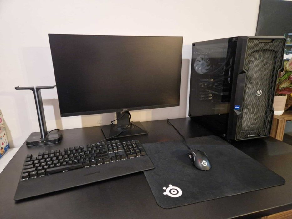 ZESTAW GAMINGOWY idealny na święta!/ RTX4070 SUPER 12 GB VRAM