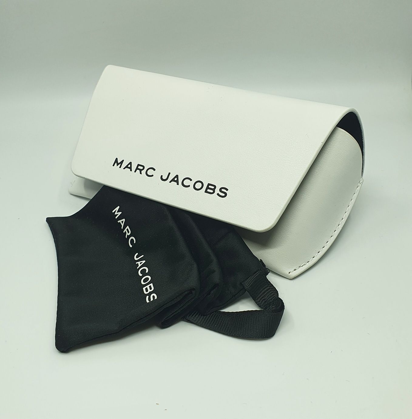 Pokrowiec / etui na okulary Marc Jacobs