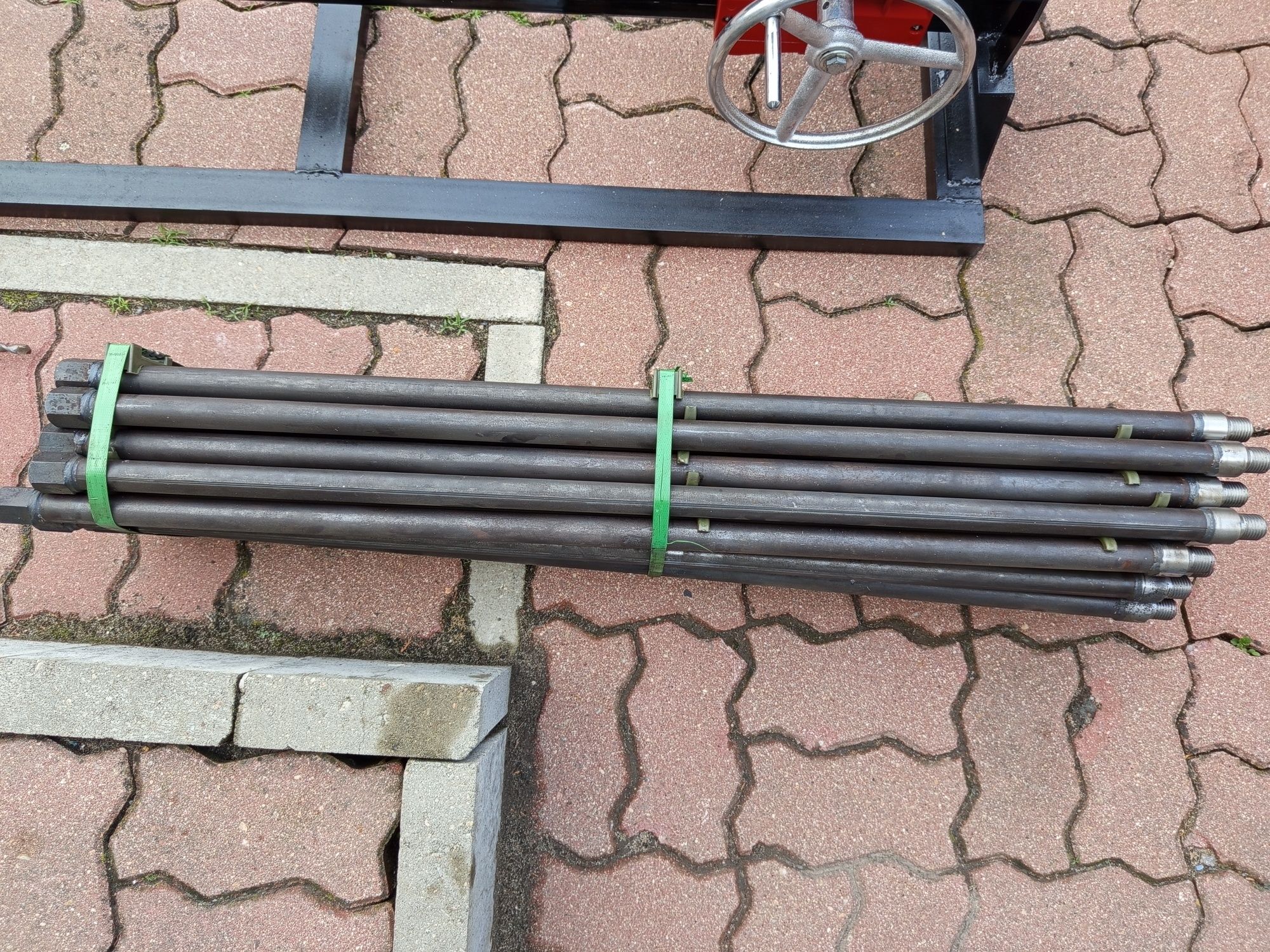 Maszyna do przewiertów podziemnych, przecisk, kret