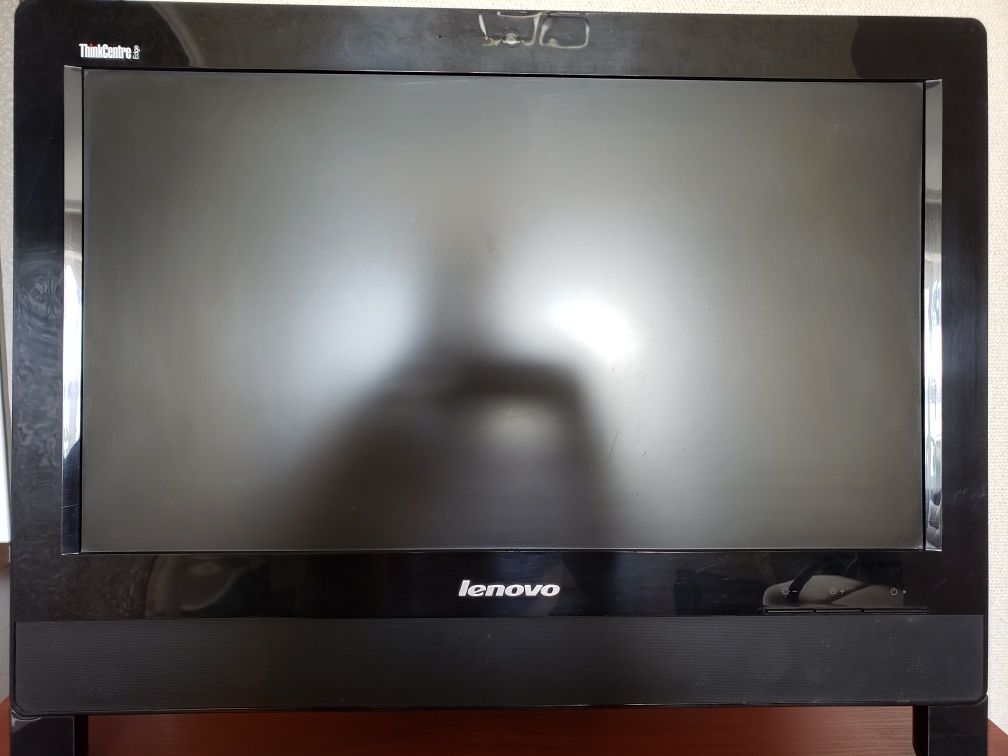 Моноблок Lenovo ThinkCentre Edge 72z AIO 20' (RCKJ8RU)