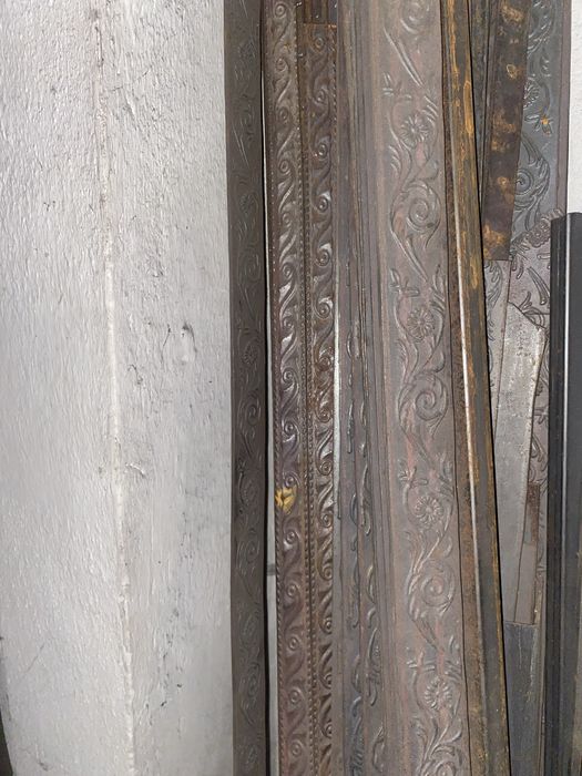 Металева полоса із візерунком