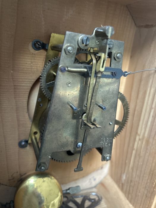 Stary zegar mechanizm Junghans