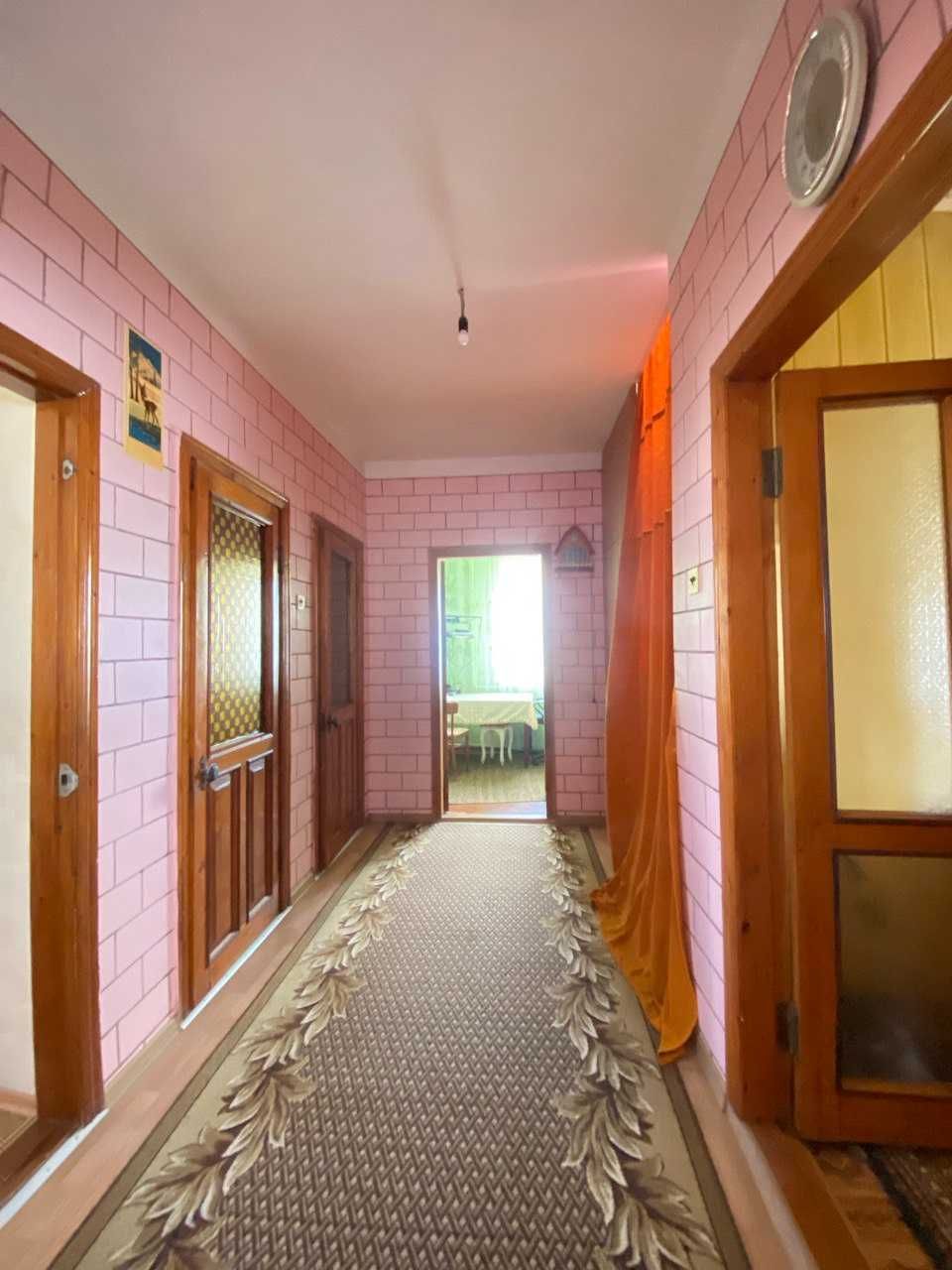 Продам 2х этажный дом Великий Дальник, центр