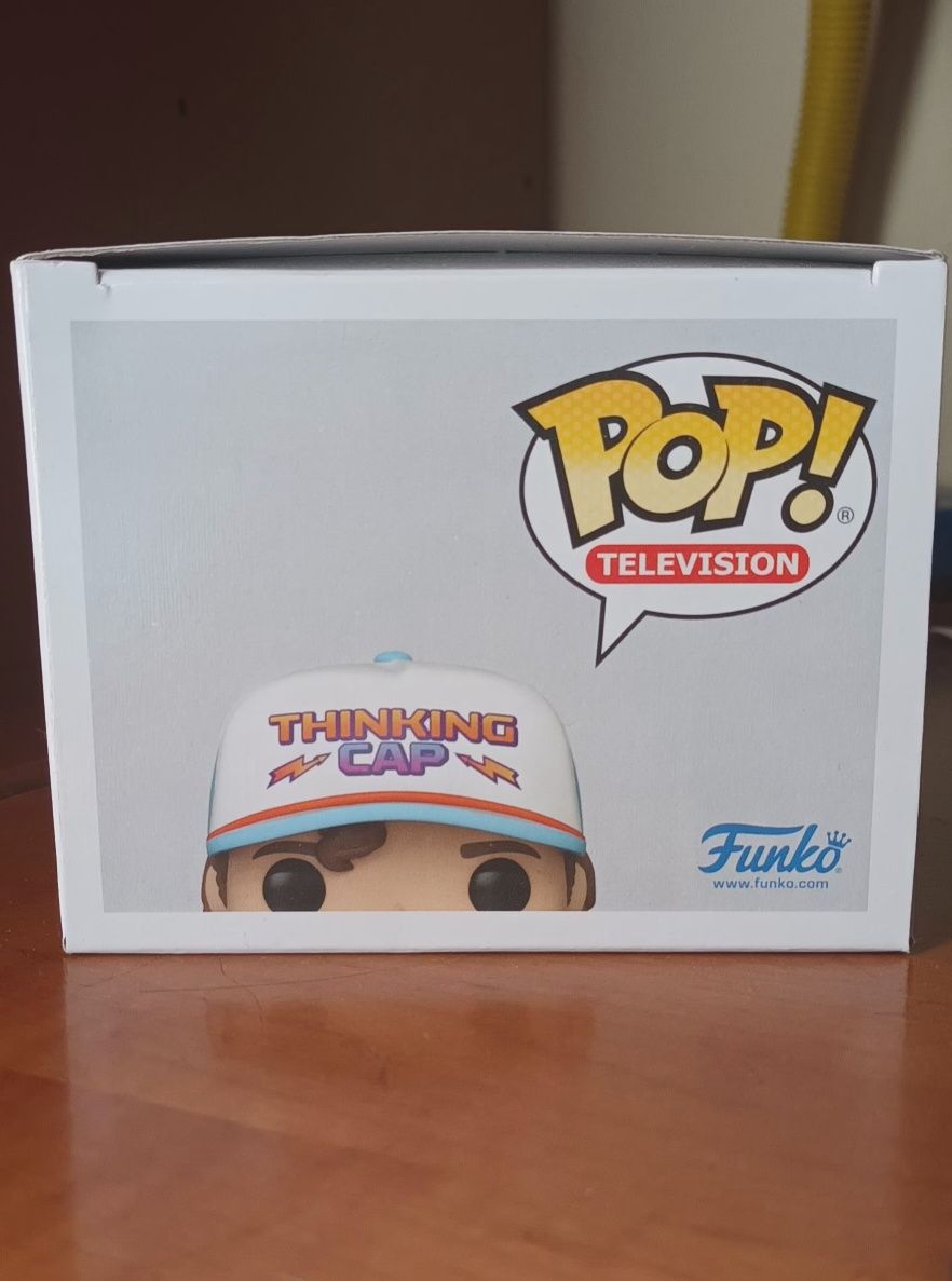 Dustin Stranger Things 1240 - Funko Pop