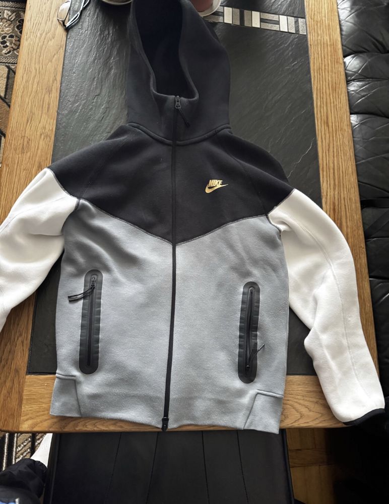 Кофта nike tech flecee