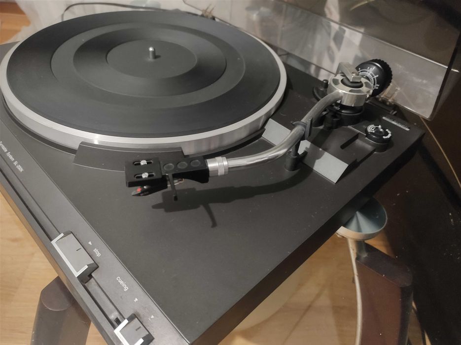 Gramofon Technics system SL -200K