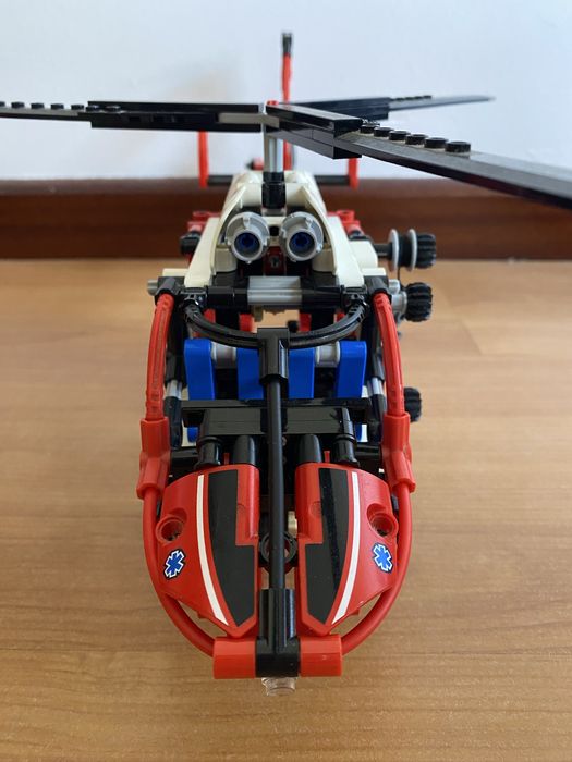Lego helicoptero de resgate
