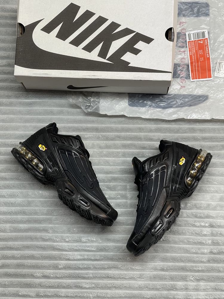 Nike TN plus 3 Pretos