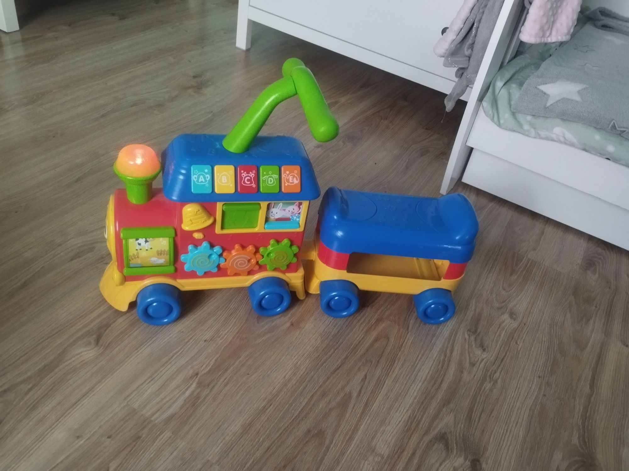 Pociąg jeździk pchach