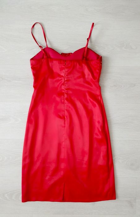 czerwona sukienka
