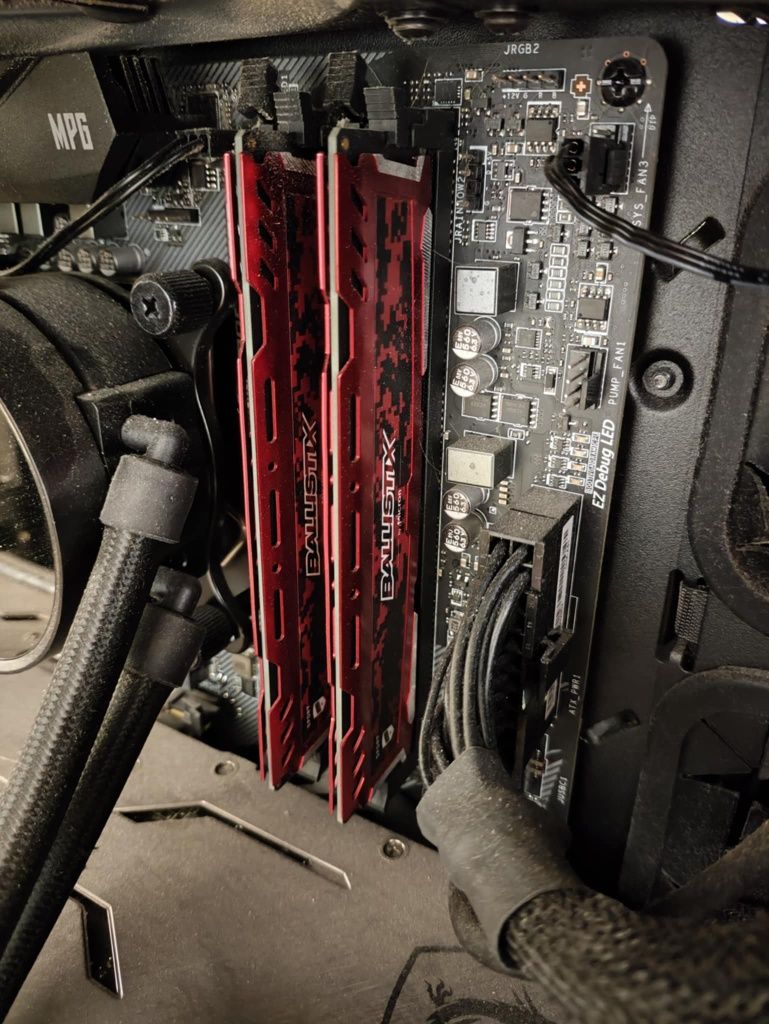 Na sprzedaż zestaw gamingowy PC+Monitor.