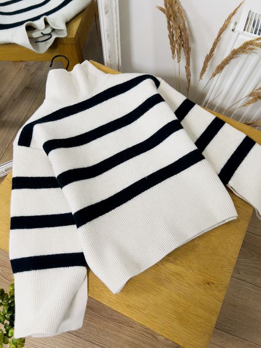 Светр H&M шерстяний ..