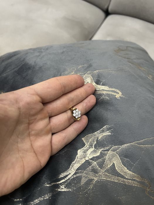 pierścionek złoty 585 z 0,70 CT diamentami