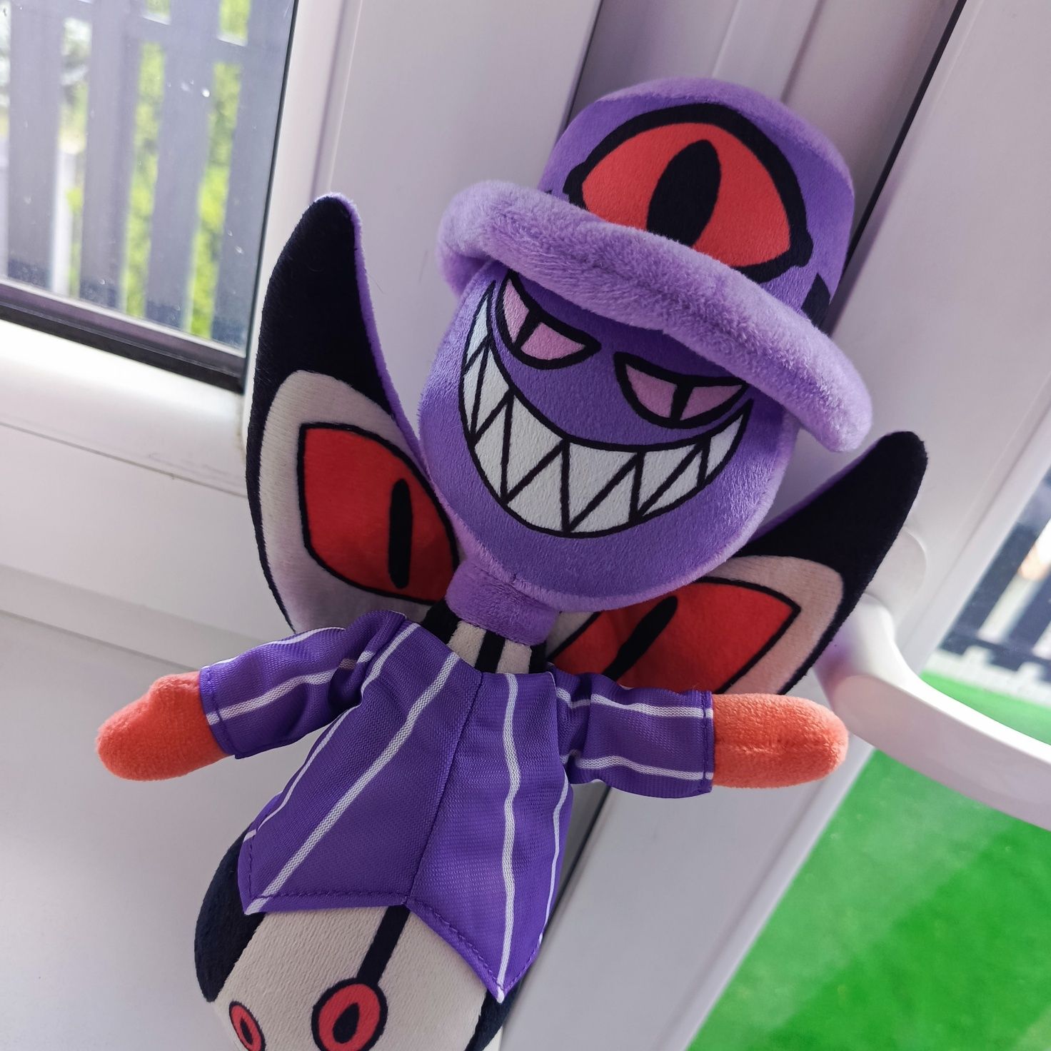 Maskotka pluszak Sir Pentious Hazbin Hotel Helluva Boss