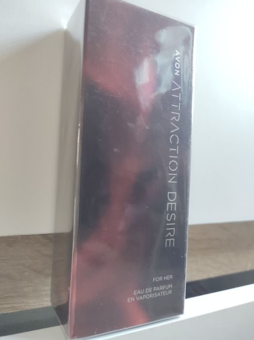 Woda perfumowana Avon Attraction Desire